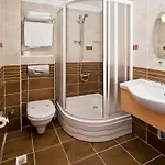 Kupeli Hotell 3*