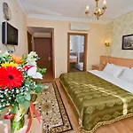 Hotell Kupeli