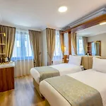 Kupeli Hotell