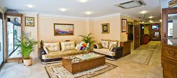 Hotell Kupeli 3*