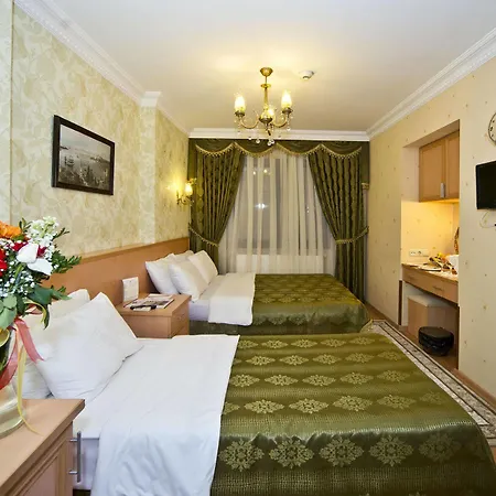 Hotell Kupeli 3*