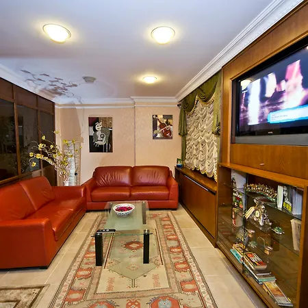 Hotel Kupeli 3*